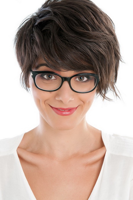 cheveux-courts-lunettes-17 Cheveux courts lunettes