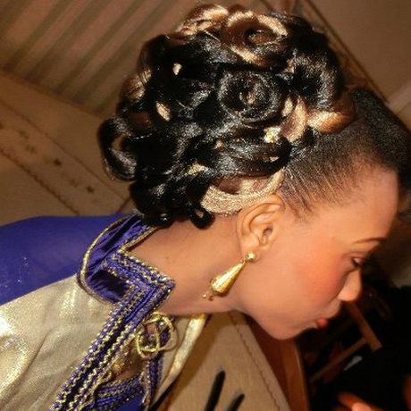 coiffure-afro-pour-mariage-33_2 Coiffure afro pour mariage