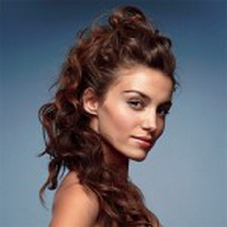 coiffure-chic-cheveux-long-63_9 Coiffure chic cheveux long