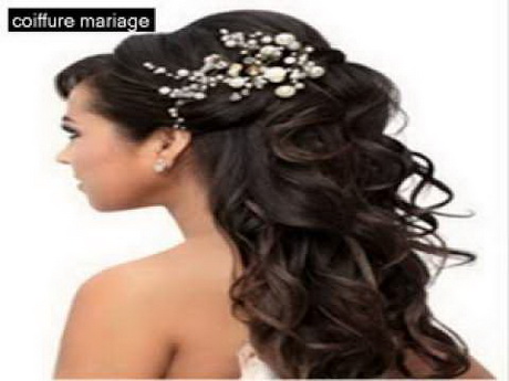 coiffure-mariage-cheveux-longs-chignon-38_9 Coiffure mariage cheveux longs chignon