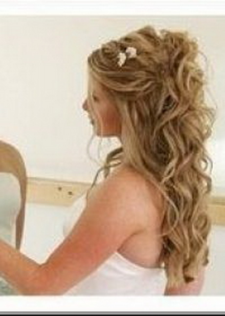 coiffure-marie-cheveux-longs-29_14 Coiffure mariée cheveux longs