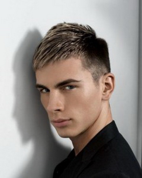 modele-coupe-cheveux-homme-16_19 Modele coupe cheveux homme