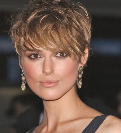 style-cheveux-courts-femme-46_14 Style cheveux courts femme