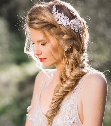 coiffure-mariage-cheveux-long-tresse-68_16 Coiffure mariage cheveux long tresse