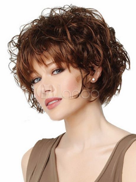 coupe-courte-cheveux-friss-femme-32_9 Coupe courte cheveux frisés femme