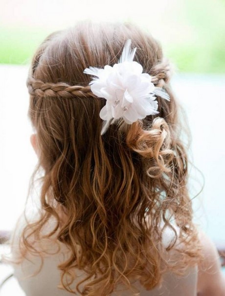 photo-coiffure-fille-mariage-83 Photo coiffure fille mariage