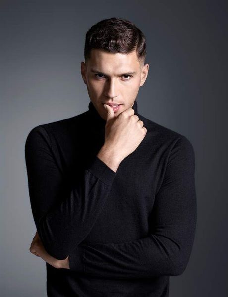 coiffure-homme-2021-long-17_13 Coiffure homme 2021 long