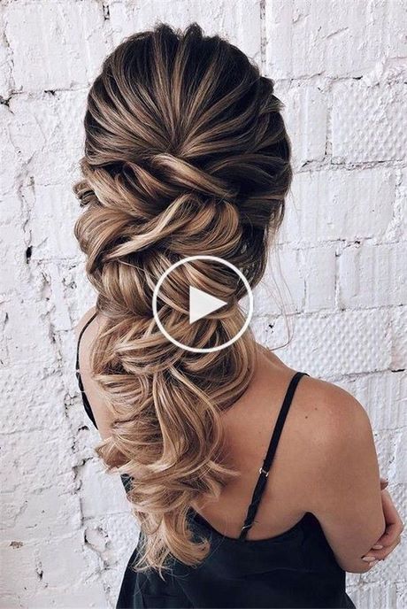 coiffure-mariage-2020-cheveux-long-67_3 Coiffure mariage 2020 cheveux long