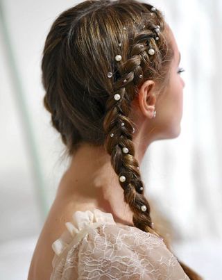 coiffure-mariage-2020-cheveux-long-67_7 Coiffure mariage 2020 cheveux long
