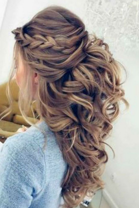 coiffure-mariage-cheveux-long-2022-64 Coiffure mariage cheveux long 2022