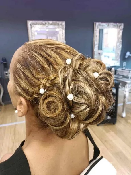 cheveux-mariage-2023-31_3-11 Cheveux mariage 2023
