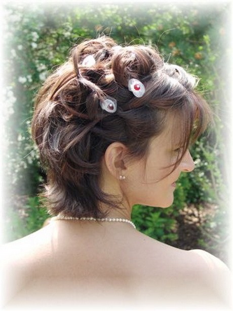 coiffure-femme-mariage-cheveux-courts-29_18 Coiffure femme mariage cheveux courts