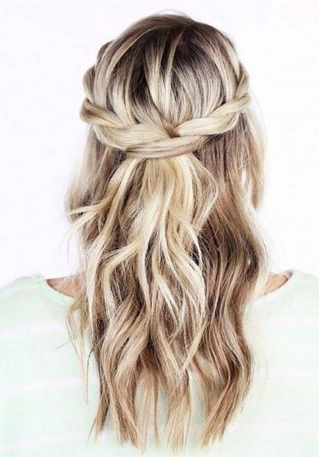 coiffure-mariage-femme-cheveux-long-87_7 Coiffure mariage femme cheveux long