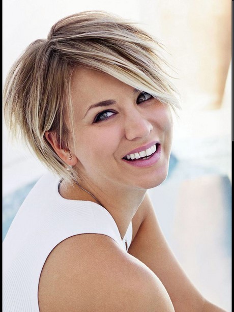 coupe-cheveux-courts-meches-femme-90_16 Coupe cheveux courts meches femme