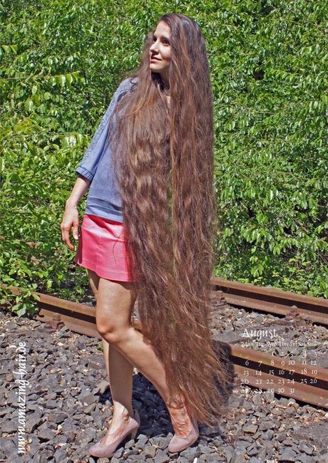 femme-cheveux-tres-long-23 Femme cheveux tres long