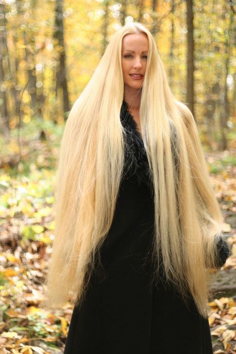 femme-cheveux-tres-long-23_10 Femme cheveux tres long