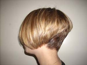 coiffure-cheveux-courts-carre-plongeant-64_19 Coiffure cheveux courts carre plongeant