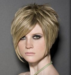 modele-coiffure-carre-court-plongeant-61_13 Modele coiffure carre court plongeant