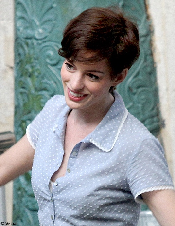 anne-hathaway-cheveux-courts-75_11 Anne hathaway cheveux courts