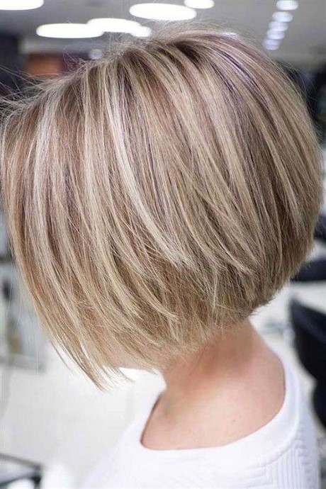 cheveux-court-blond-platine-62_16 Cheveux court blond platine