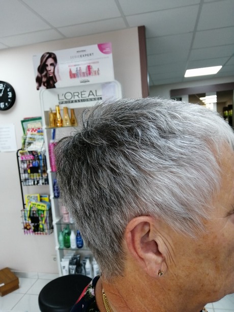 cheveux-gris-coupe-courte-70_17 Cheveux gris coupe courte