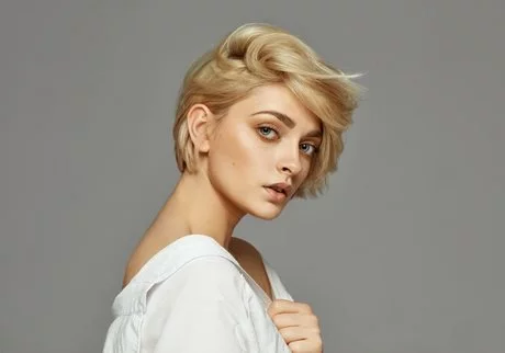model-coiffure-courte-femme-2024-89_9-18 Model coiffure courte femme 2024