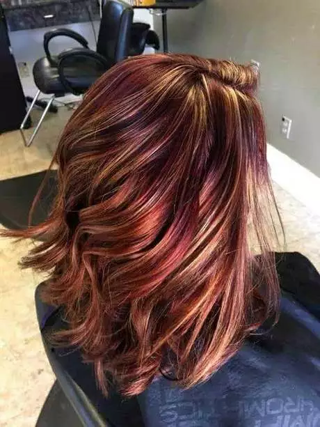 tendance-couleur-2024-cheveux-91_8-13 Tendance couleur 2024 cheveux