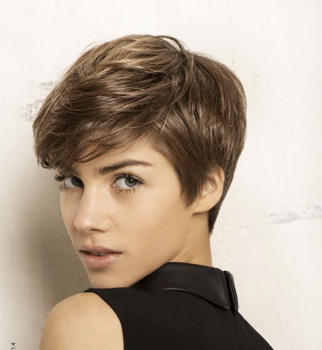 coiffure-courte-femme-tendance-41 Coiffure courte femme tendance