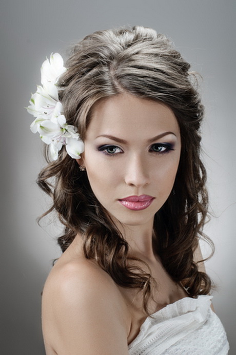 Coiffure mariage cheveux courts photos