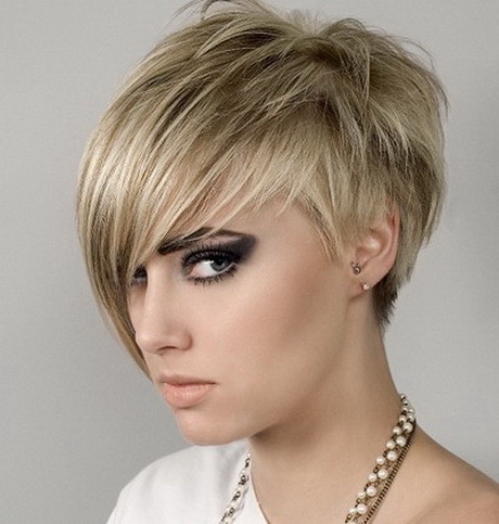 coiffure-moderne-cheveux-courts-22_4 Coiffure moderne cheveux courts
