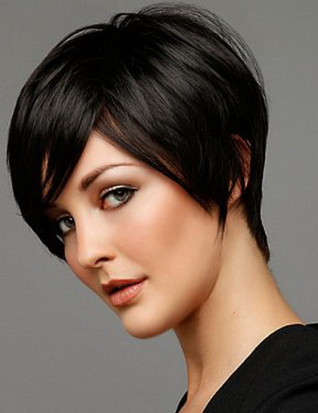Coupe femme cheveux courts 2015
