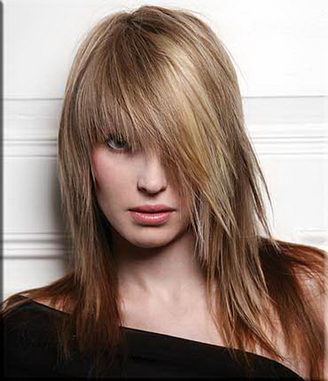 coupe-moderne-cheveux-long-38_11 Coupe moderne cheveux long