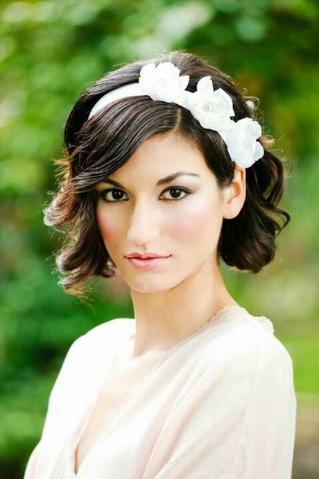 idee-coiffure-mariage-cheveux-court-41_18 Idee coiffure mariage cheveux court