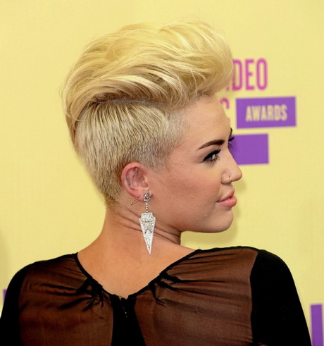 miley-cyrus-cheveux-court-55_17 Miley cyrus cheveux court