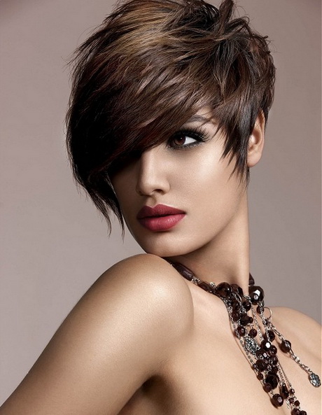 model-de-coupe-de-cheveux-pour-femme-18_11 Model de coupe de cheveux pour femme