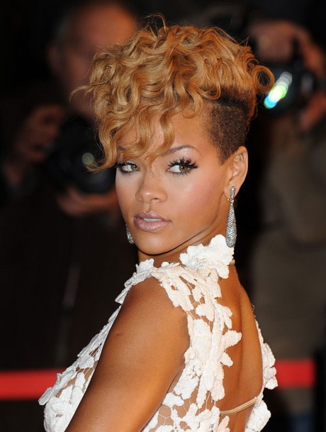 rihanna-coupe-courte-90_16 Rihanna coupe courte