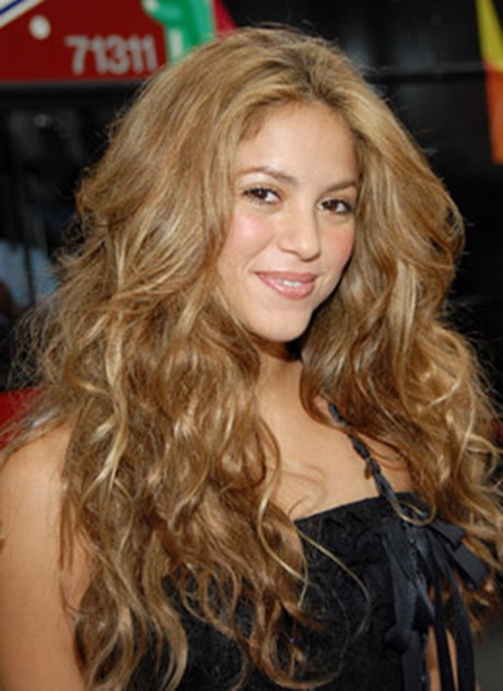 shakira-cheveux-courts-89_17 Shakira cheveux courts