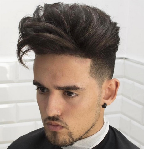 coiffure-tendance-2018-homme-17_5 Coiffure tendance 2018 homme