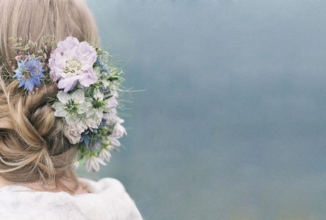 coiffure-marie-fleurs-naturelles-70_11 Coiffure mariée fleurs naturelles