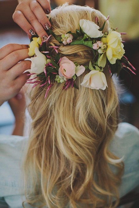 coiffure-marie-fleurs-naturelles-70_8 Coiffure mariée fleurs naturelles