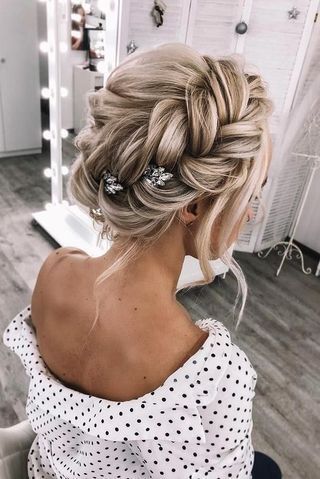 coiffure-mariage-2021-cheveux-longs-29_3 Coiffure mariage 2021 cheveux longs