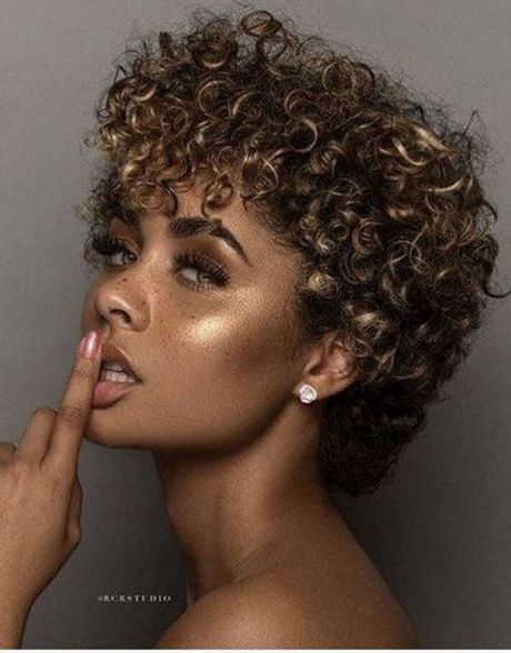 coupe-afro-femme-2021-72_10 Coupe afro femme 2021