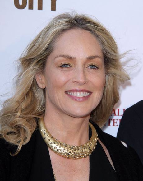 coupe-cheveux-sharon-stone-2023-87 Coupe cheveux sharon stone 2023