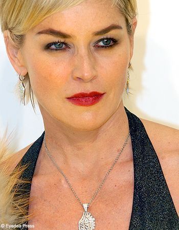 coupe-cheveux-sharon-stone-2023-87_3 Coupe cheveux sharon stone 2023