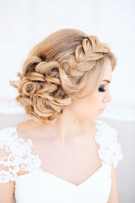 coiffure-mariage-2018-cheveux-long-81_5 Coiffure mariage 2018 cheveux long
