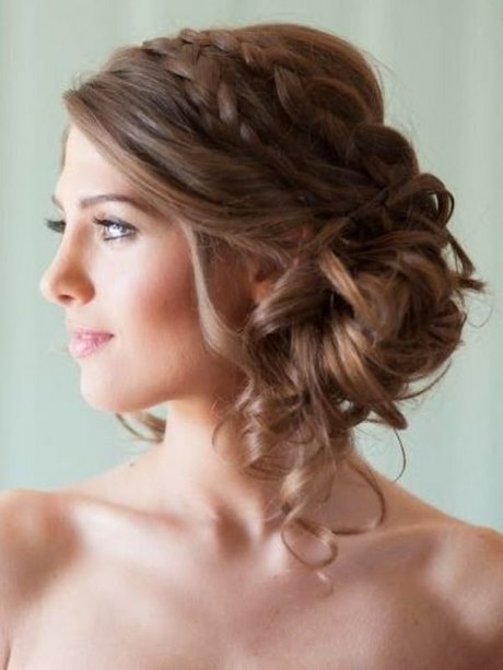 coiffure-mariage-cheveux-courts-2022-82_5 Coiffure mariage cheveux courts 2022