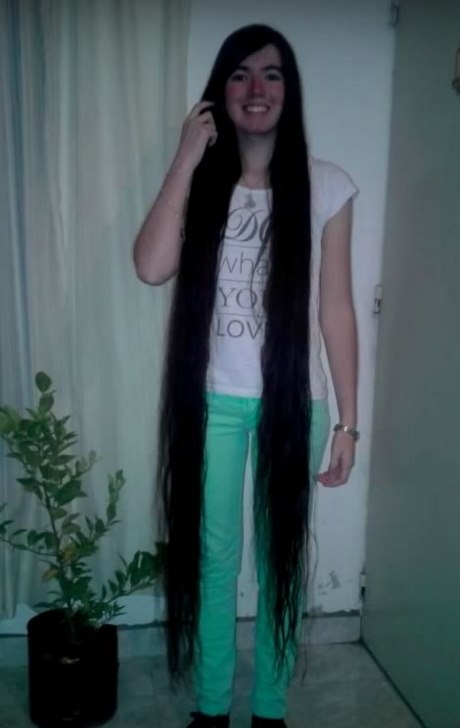 les-cheveux-les-plus-long-du-monde-2022-83_15 Les cheveux les plus long du monde 2022