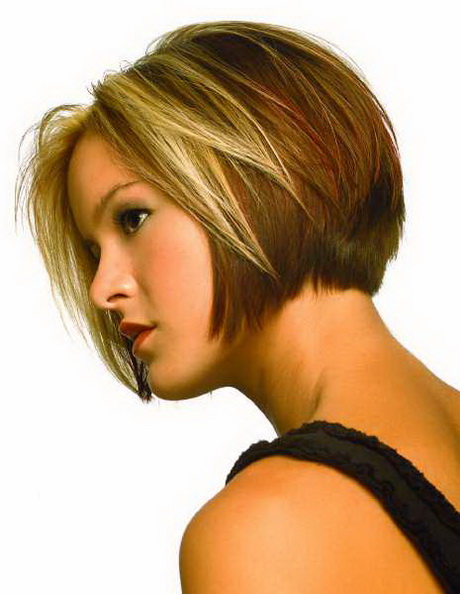 modele-coiffure-femme-carre-court-68_13 Modele coiffure femme carre court
