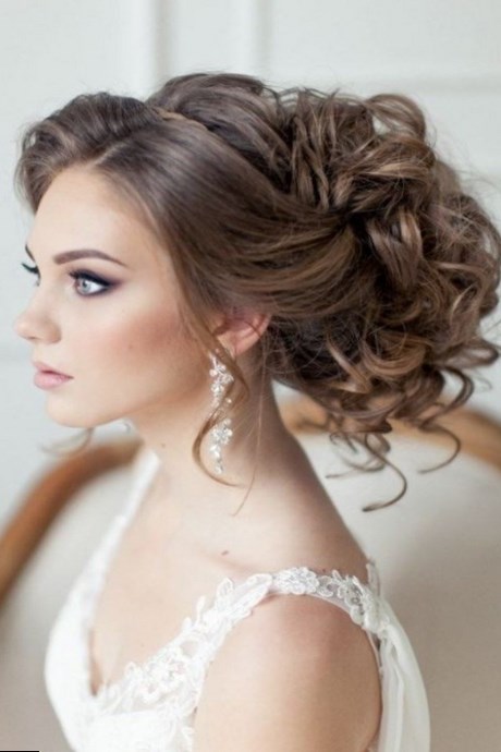 coiffure-mariage-cheveux-long-2018-37_13 Coiffure mariage cheveux long 2018
