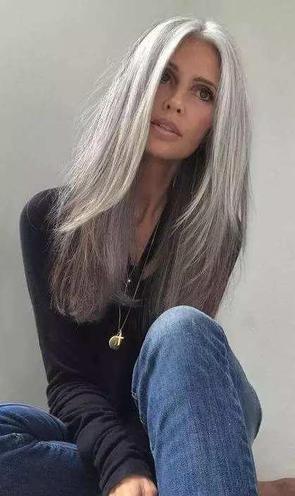 cheveux-gris-court-2023-39_10-3 Cheveux gris court 2023